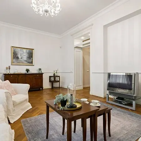 Dictumfactum Luxury タリン